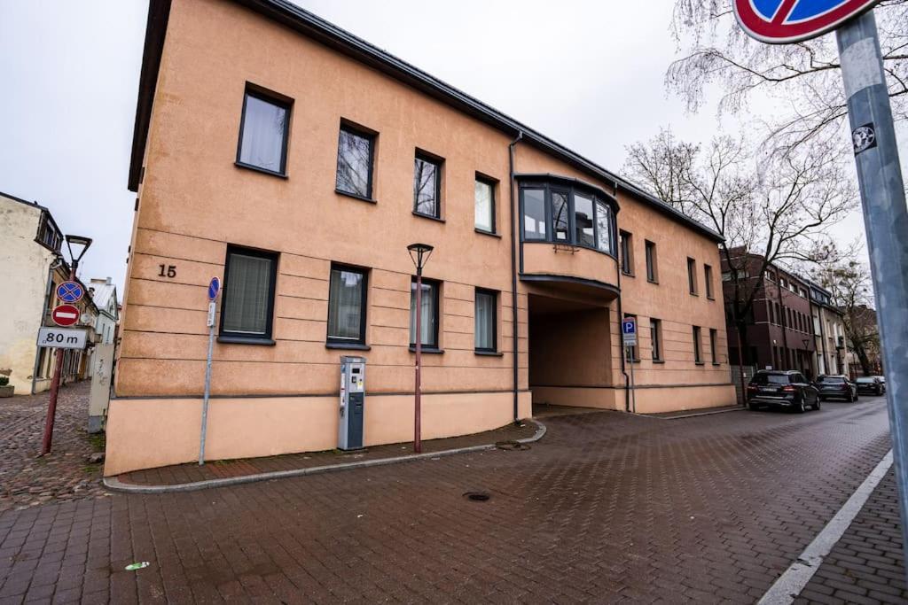 Modern Flat In Old Town Kaunas - Free Parking & Self Check-In Buitenkant foto